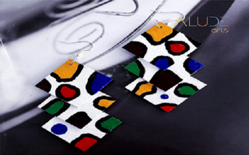 3 Step Diamond Shaded Earrings