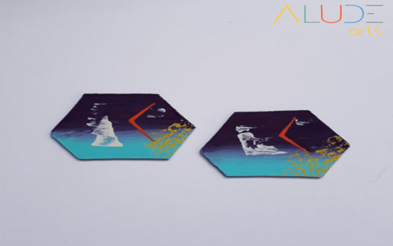 Unge Statement Earrings