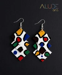 3 Step Diamond Shaded Earrings